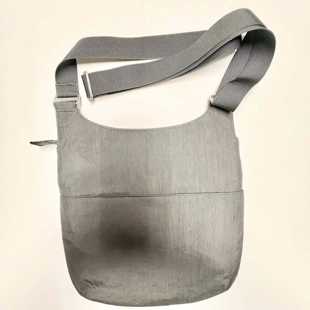 Baggallini Big Zipper Bag RFID Wristlet Black Purple Interior Travel Errands - Picture 3 of 9